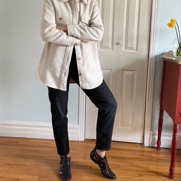 Women's Shoes: Black Leather Cutout Ankle Boots - Picture 9 of 11